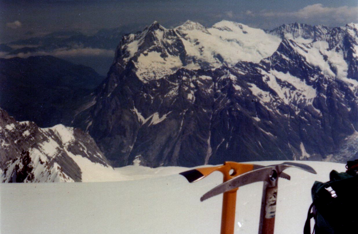 Wetterhorn from The Monch