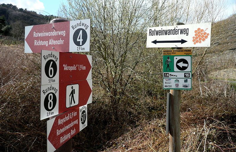 Signpost on the Rotwein Wanderweg ( Red Wine Trail ) in the Ahr River Valley