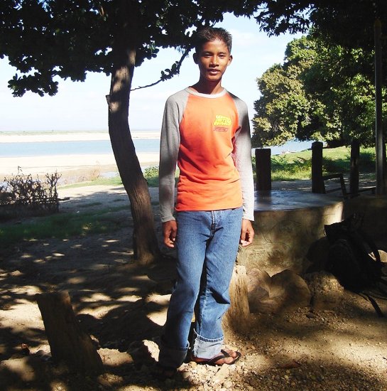 Photol - Local Temple Guide in Bagan in central Myanmar / Burma