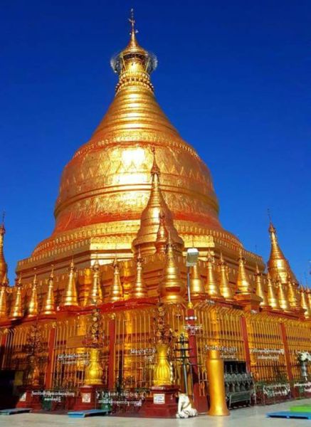 Dammayazika Paya in Bagan in central Myanmar / Burma