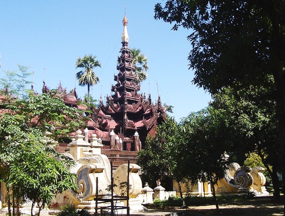 Shwe in Bin Kyaung in Mandalay in northern Myanmar / Burma