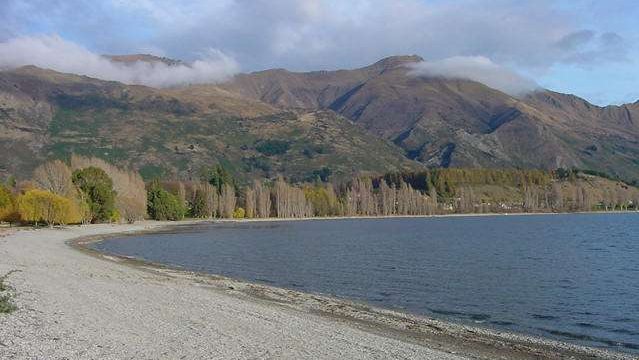 Lake Wanaka and Mount Roy in the South Island of New Zealand