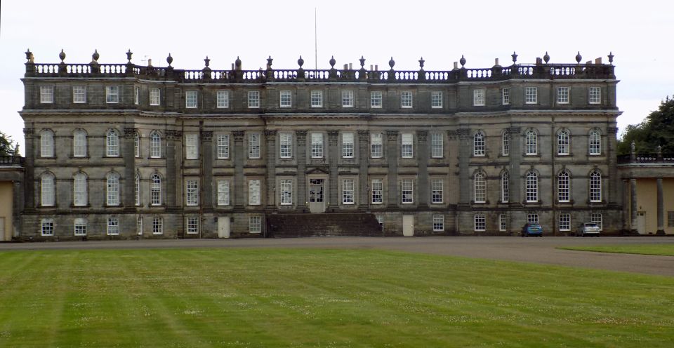 Hopetoun House