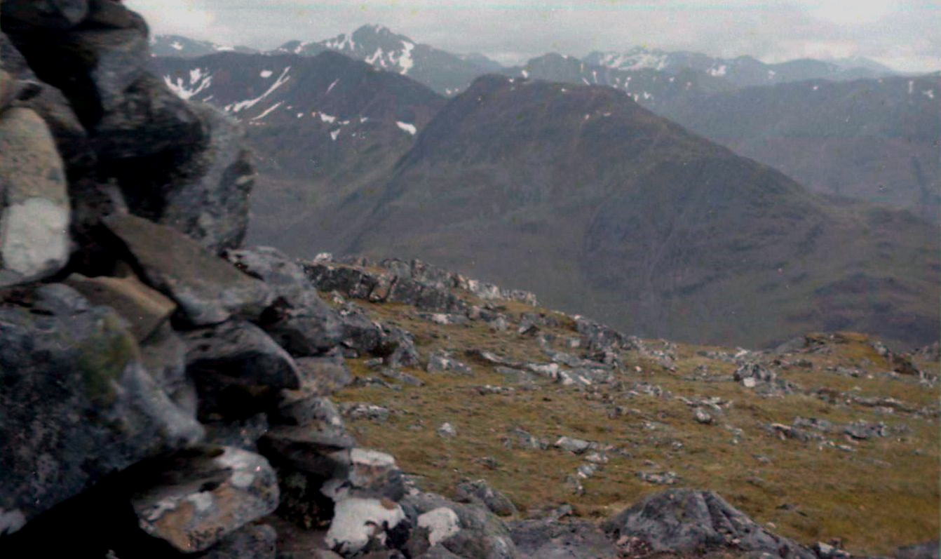 On circuit of Carn a' Mhaim and Derry Cairngorm