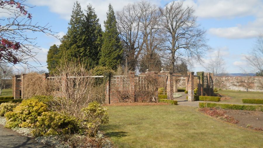 Walled garden in Finlaystone Country Park