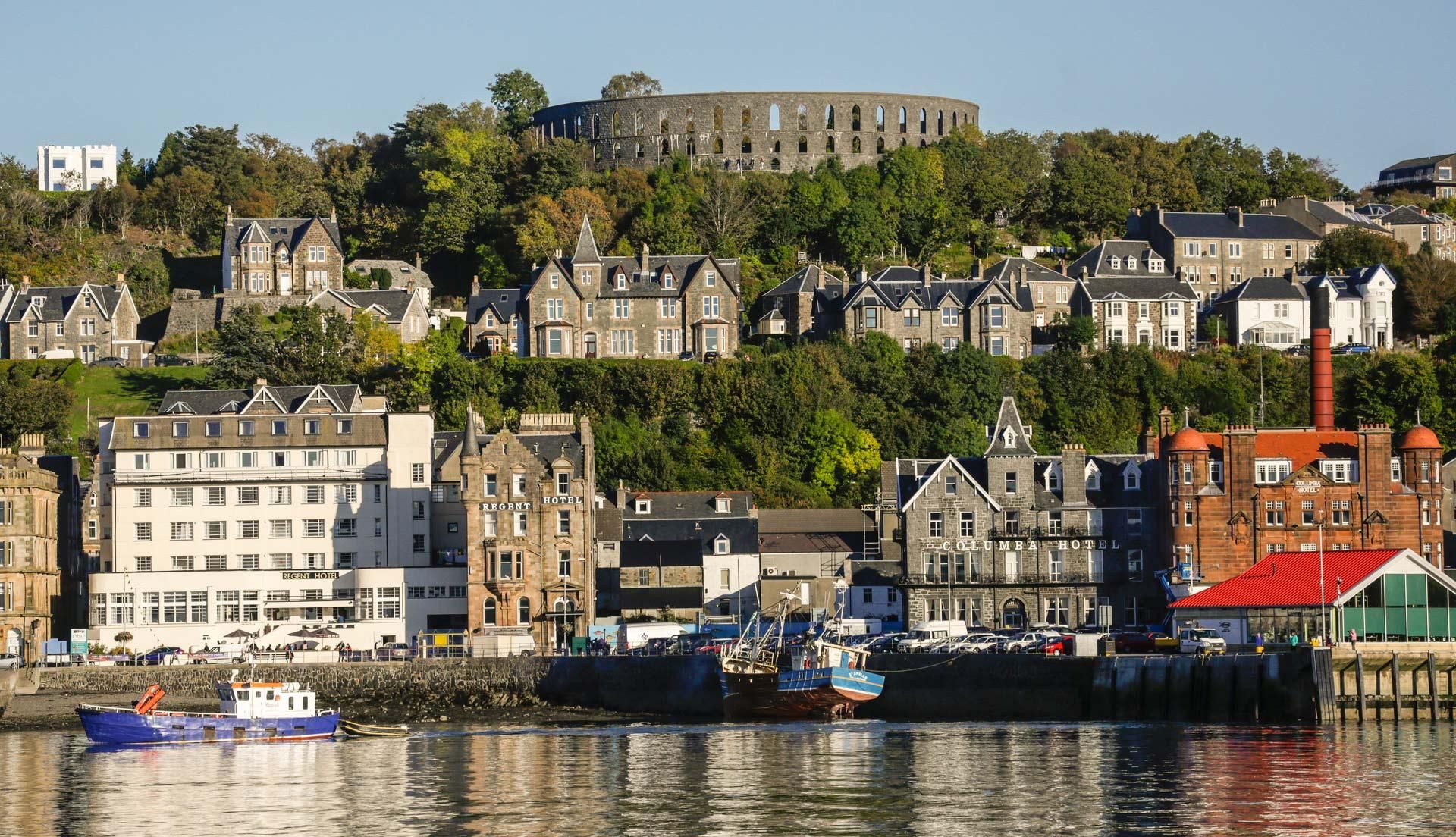 McCaig's Folly ( Tower ) above Oban